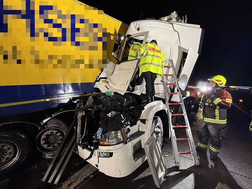 Ein Lkw-Unfall ereignete sich auf der A38.