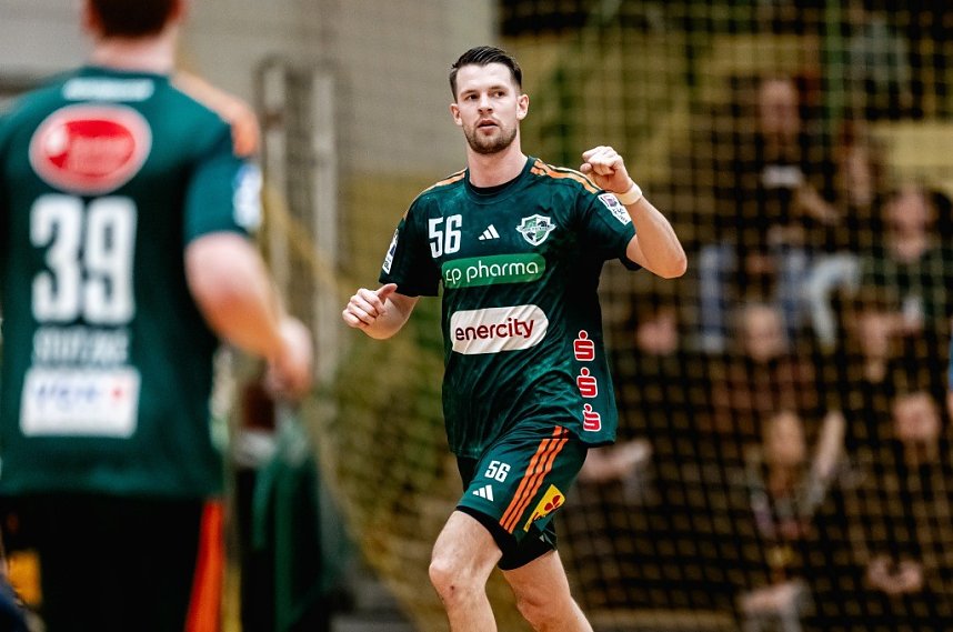 Handball der Spitzenklasse in der Ballspielhalle.