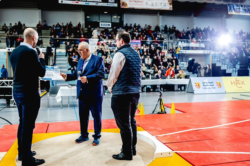 17. Kugelsto&szlig;-Indoor in Nordhausen