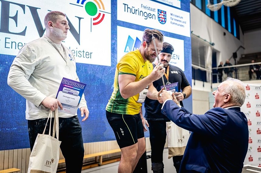 Der M&auml;nnerwettkampf beim 17. Kugelsto&szlig;-Indoor.