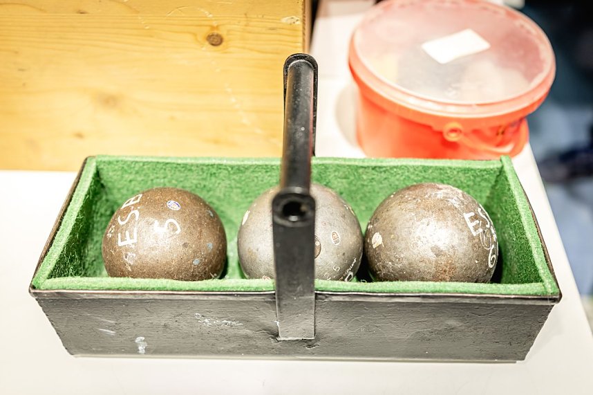 Der M&auml;nnerwettkampf beim 17. Kugelsto&szlig;-Indoor.