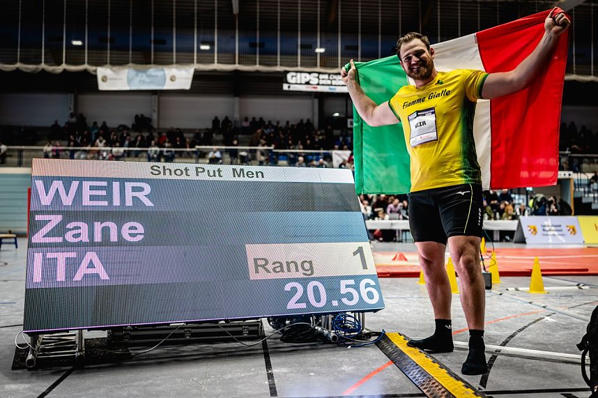 Der M&auml;nnerwettkampf beim 17. Kugelsto&szlig;-Indoor.