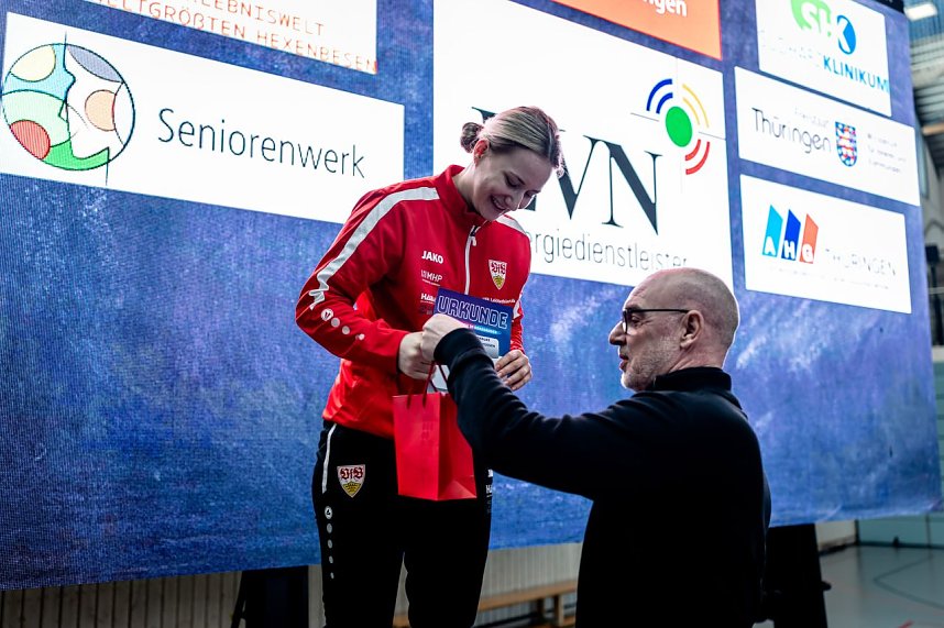 Bilder vom U-20-Wettkampf beim Kugelsto&szlig;-Indoor. 