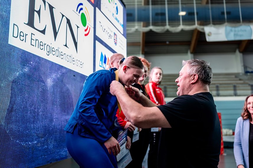 Bilder vom U-20-Wettkampf beim Kugelsto&szlig;-Indoor. 