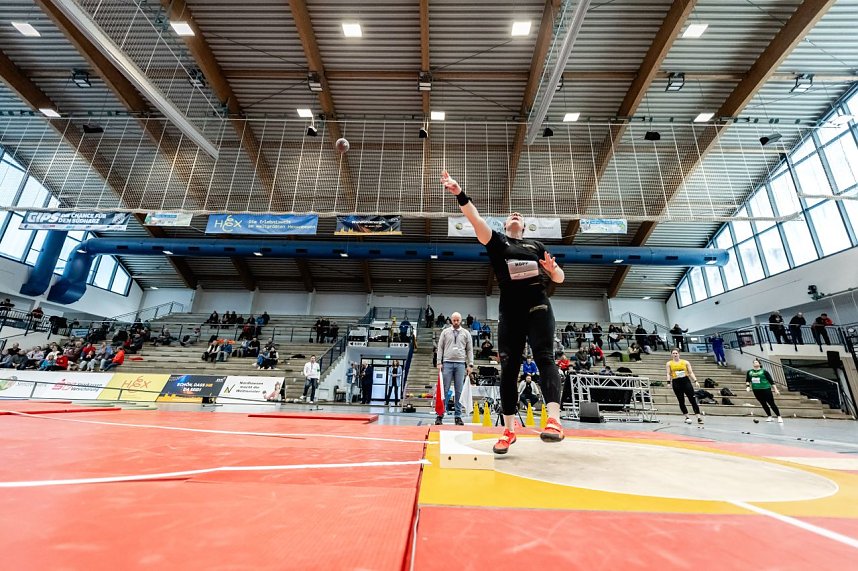 Bilder vom U-20-Wettkampf beim Kugelsto&szlig;-Indoor. 