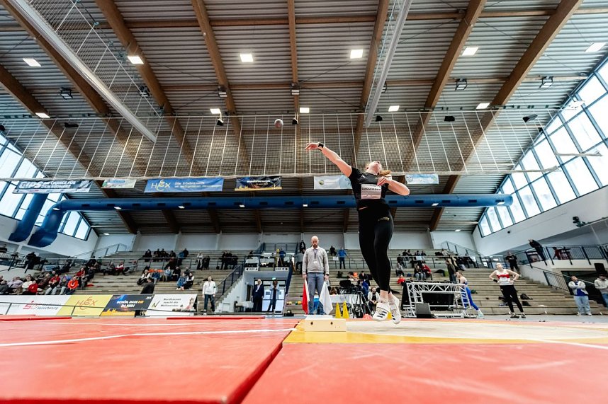 Bilder vom U-20-Wettkampf beim Kugelsto&szlig;-Indoor. 
