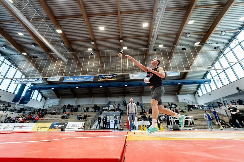 Bilder vom U-20-Wettkampf beim Kugelsto&szlig;-Indoor. 