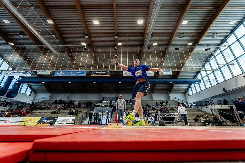 Bilder vom U-20-Wettkampf beim Kugelsto&szlig;-Indoor. 