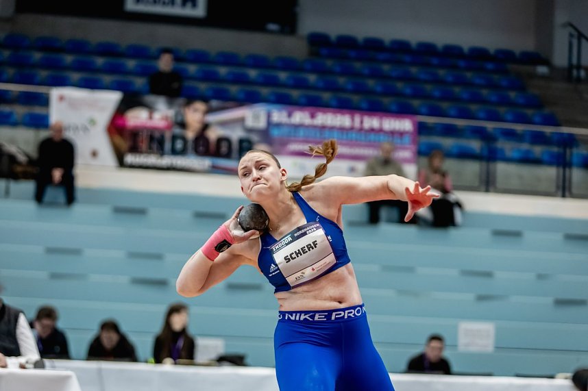 Bilder vom U-20-Wettkampf beim Kugelsto&szlig;-Indoor. 