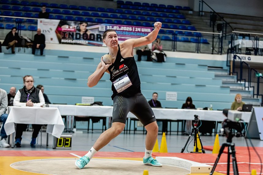 Bilder vom U-20-Wettkampf beim Kugelsto&szlig;-Indoor. 