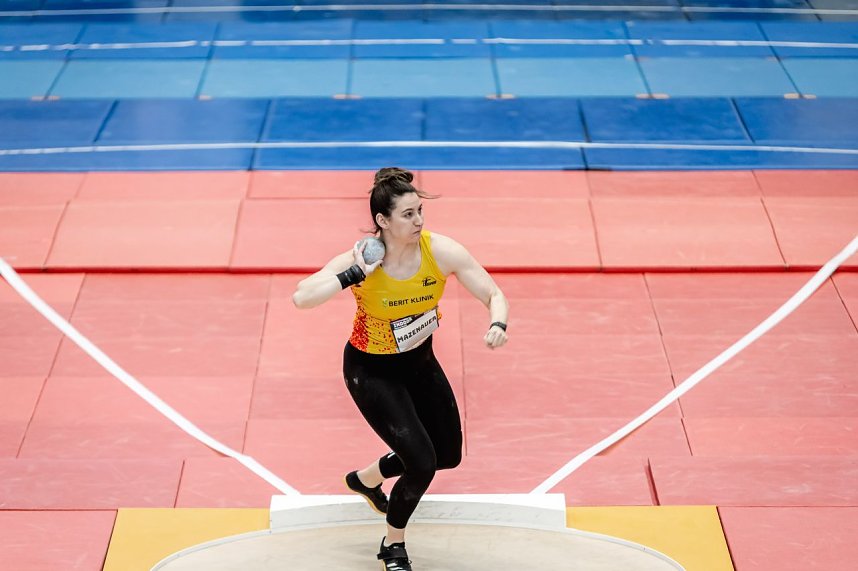 Bilder vom U-20-Wettkampf beim Kugelsto&szlig;-Indoor. 