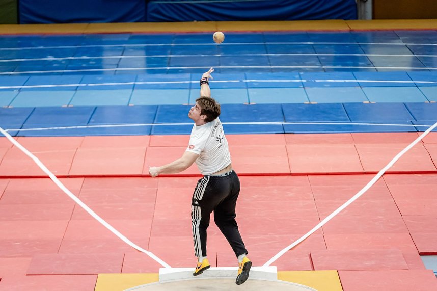 Bilder vom U-20-Wettkampf beim Kugelsto&szlig;-Indoor. 