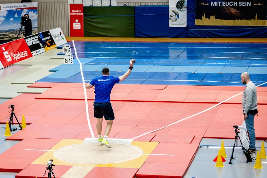 Bilder vom U-20-Wettkampf beim Kugelsto&szlig;-Indoor. 