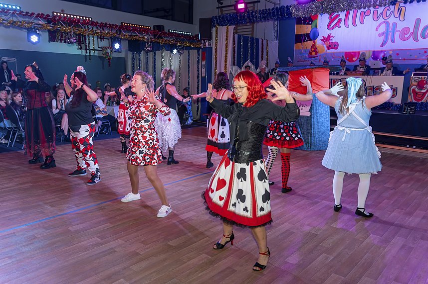 S&uuml;dharzhalle Ellrich kochte beim Auftakt mit neuem Prinzenpaar