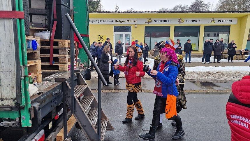 Umzug zum 66. Jubil&auml;um des Krimder&ouml;der Karnevalsclubs