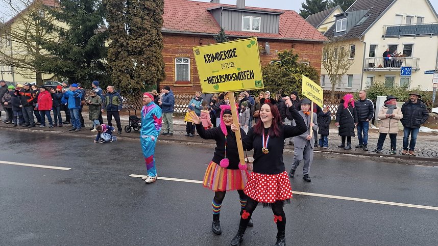 Umzug zum 66. Jubil&auml;um des Krimder&ouml;der Karnevalsclubs