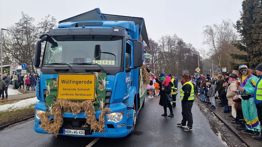 Umzug zum 66. Jubil&auml;um des Krimder&ouml;der Karnevalsclubs
