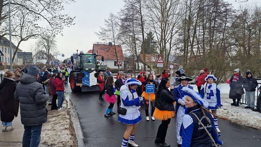 Umzug zum 66. Jubil&auml;um des Krimder&ouml;der Karnevalsclubs