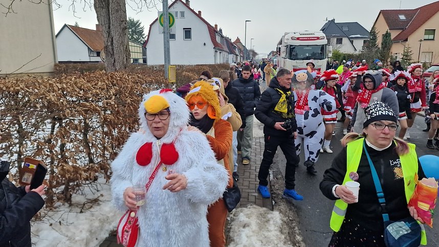 Umzug zum 66. Jubil&auml;um des Krimder&ouml;der Karnevalsclubs