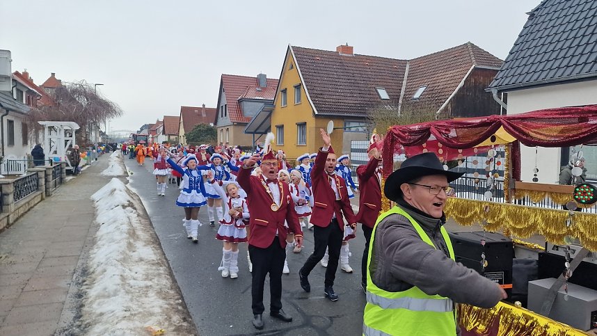Umzug zum 66. Jubil&auml;um des Krimder&ouml;der Karnevalsclubs