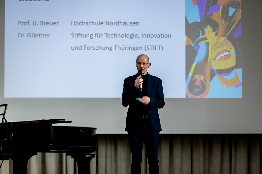 Jugend forscht im Audimax der Hochschule Nordhausen. 