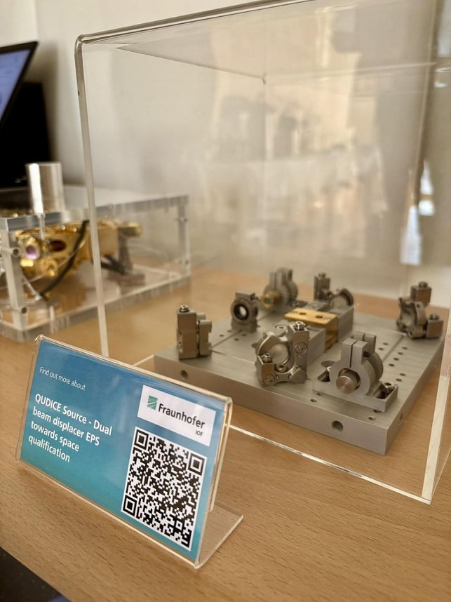 Demonstration der hersteller&uuml;bergreifenden Quantenschl&uuml;ssel-Verteilung (QKD) f&uuml;r kritische Infrastrukturen im Gesundheitskiosk Sundhausen