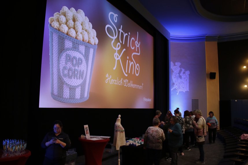 "Wollkommen" im Strickkino in Nordhausen