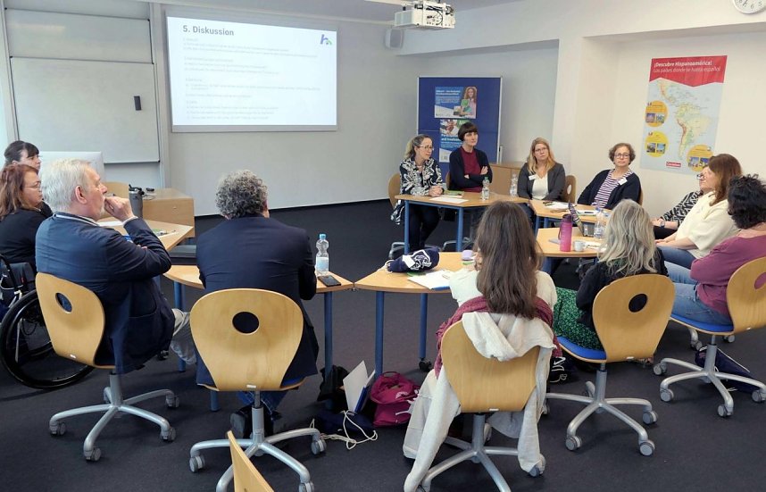 Regionaltagung zur Sprachlehre unter dem Motto "Bildung im Aufbruch"