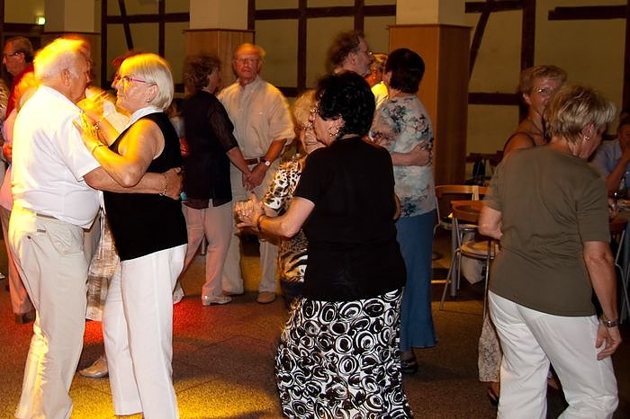 Tanz-Tee im Jugendclubuhaus