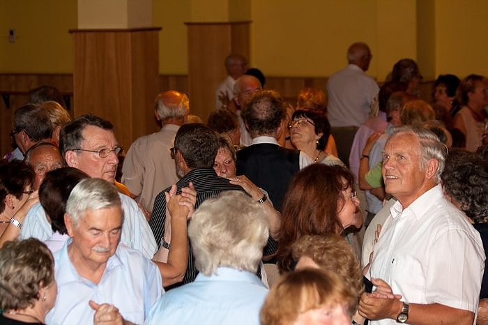 Tanz-Tee im Jugendclubuhaus