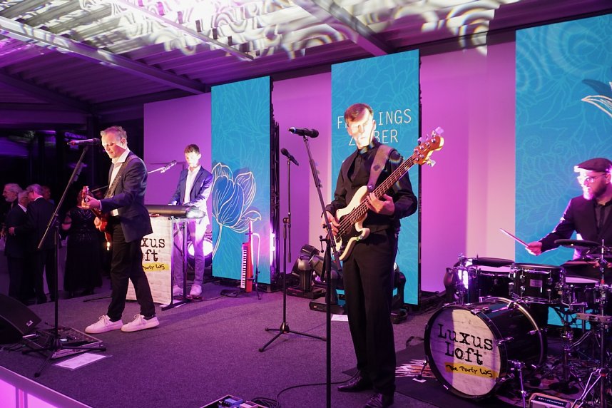 Impressionen vom ersten Nordh&auml;user "Fr&uuml;hlingszauber" im Autohaus Peter