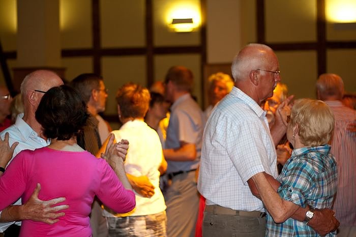 Tanz-Tee im Jugendclubuhaus