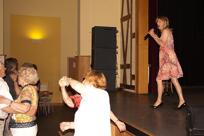 Tanz-Tee im Jugendclubuhaus