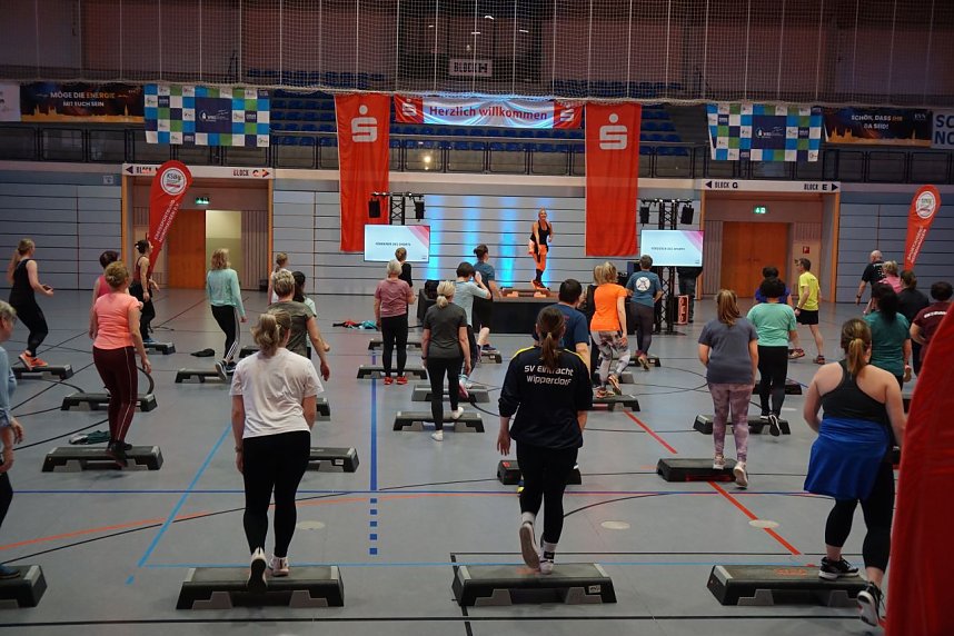 16. Fitness-Nacht in der Wiedigsburg in Nordhausen. 