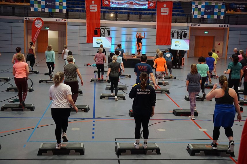 16. Fitness-Nacht in der Wiedigsburg in Nordhausen. 