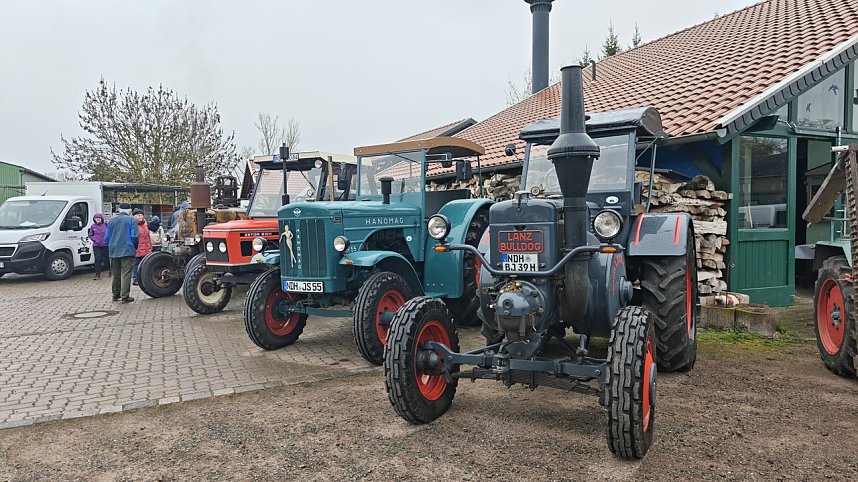 Premiere gelungen? Markttreiben auf dem Scheunenhof soll Tradition werden.