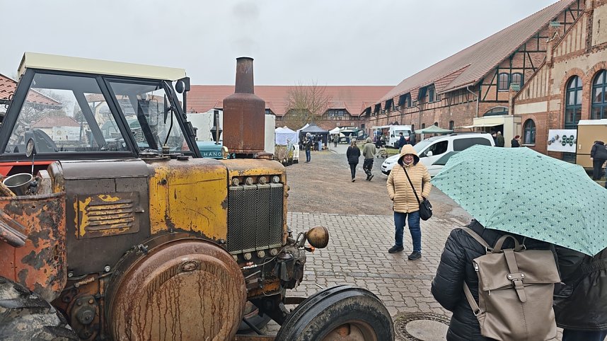 Premiere gelungen? Markttreiben auf dem Scheunenhof soll Tradition werden.