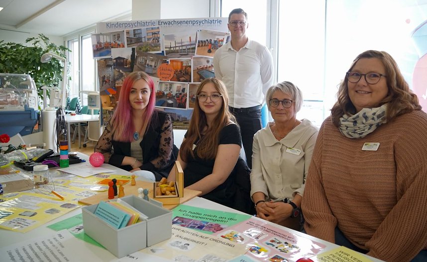 Die Pflegekr&auml;fte des S&uuml;dharz-Klinikums stellten sich vor.