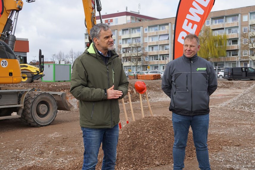Spatenstich f&uuml;r den neuen Rewe in Nordhausen-Salza.