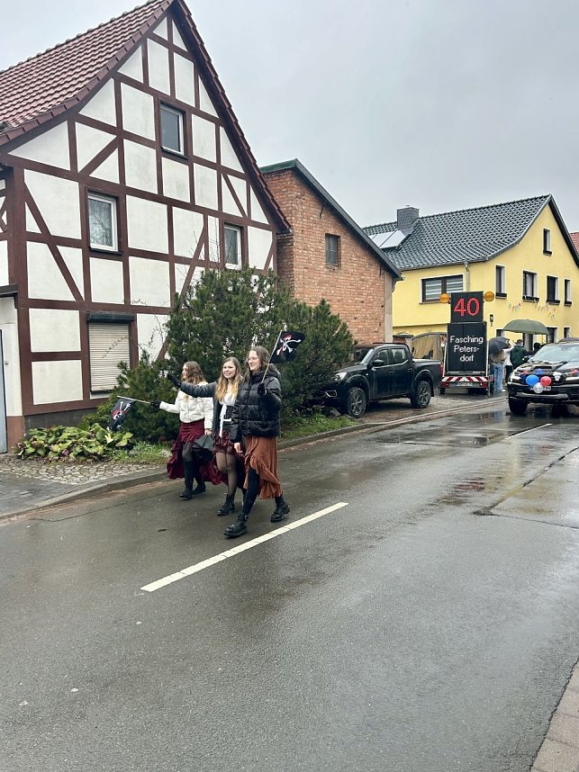 Karnevalsumzug durch Petersdorf im M&auml;rz