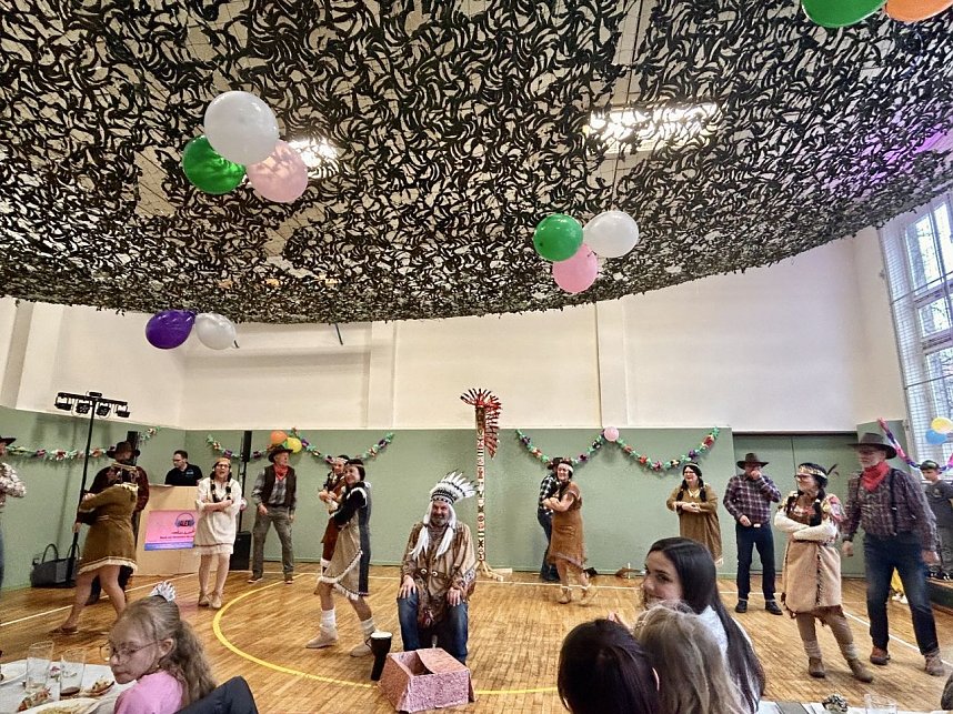 Karnevalsumzug durch Petersdorf im M&auml;rz