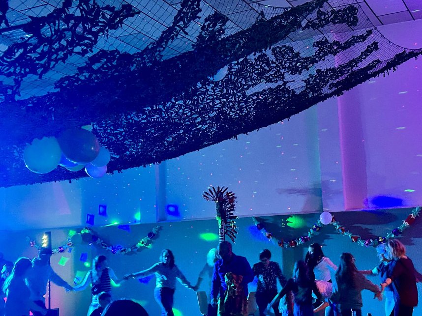 Abendveranstaltung in Petersdorf. 