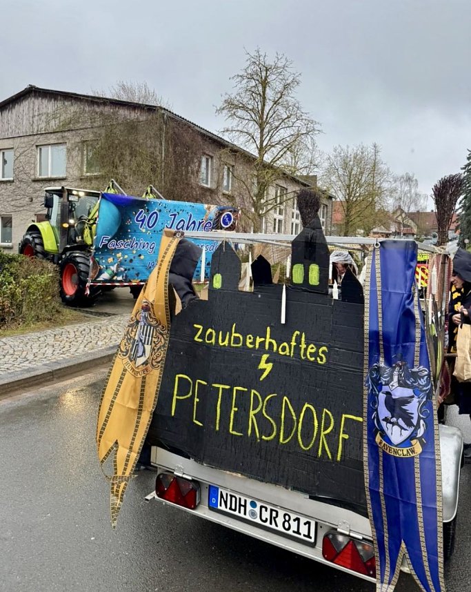 Karnevalsumzug durch Petersdorf im M&auml;rz