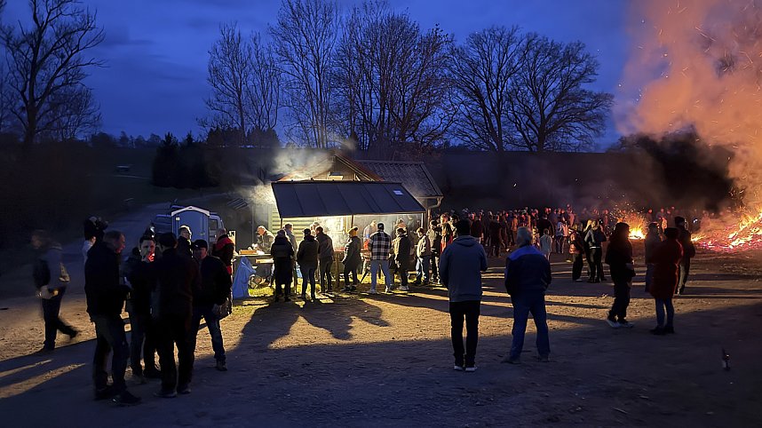 Feuer am Gr&uuml;ndonnertag in Herreden