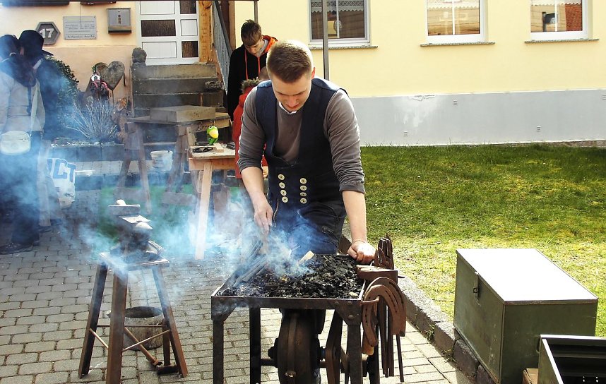 Oster- und Handwerkermarkt in Auleben