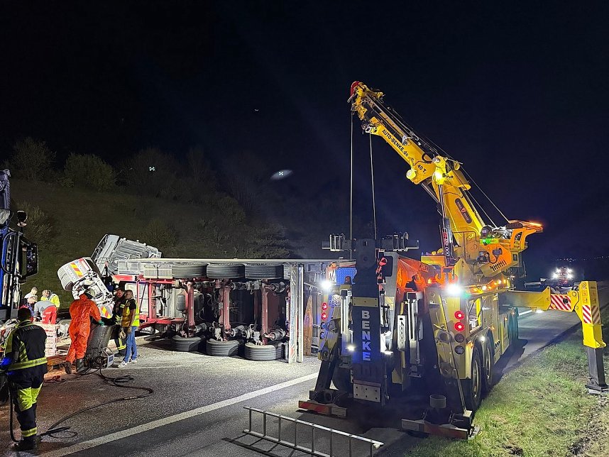 Bergungsarbeiten auf der A38