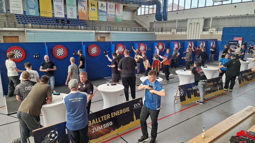 Das 1. Dartturnier des j&uuml;ngst gegr&uuml;ndeten Nordth&uuml;ringer Dartclubs fand gestern in der Wiedigsburghalle statt