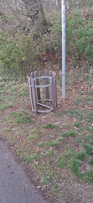 Sachbesch&auml;digung in S&uuml;lzhayn