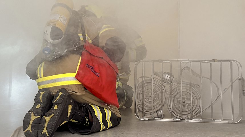 freiwillige Feuerwehr Herreden &uuml;bt Evakuierung