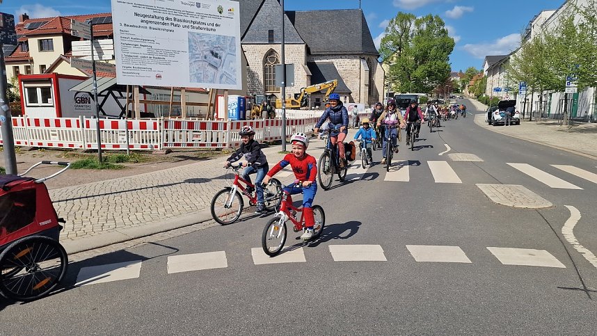 Die 3. "Kidical Mass" Fahrraddemo rollte heute durch Nordhausen